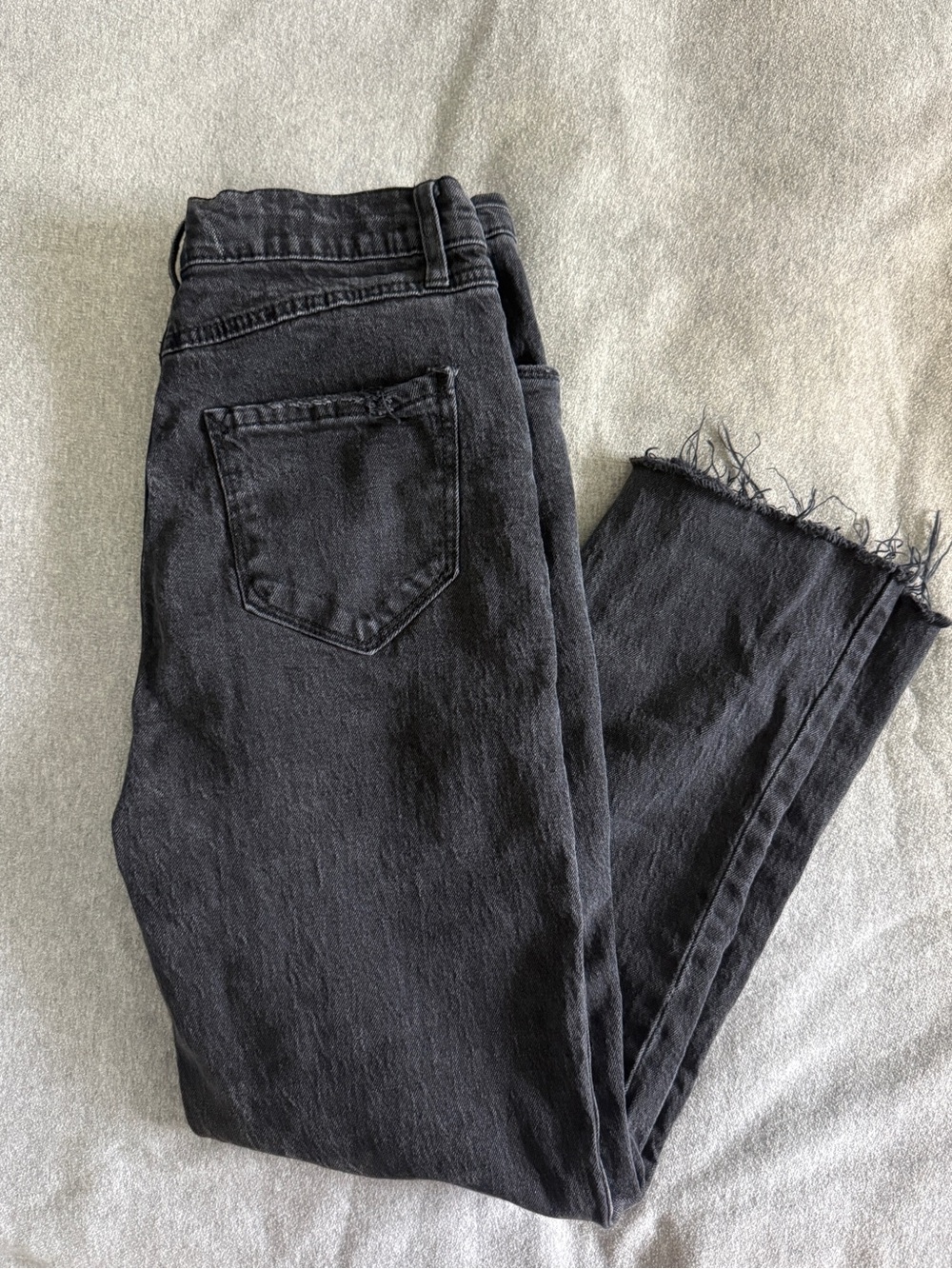 Kensie Black Cropped Raw-Hem High-Rise Jeans